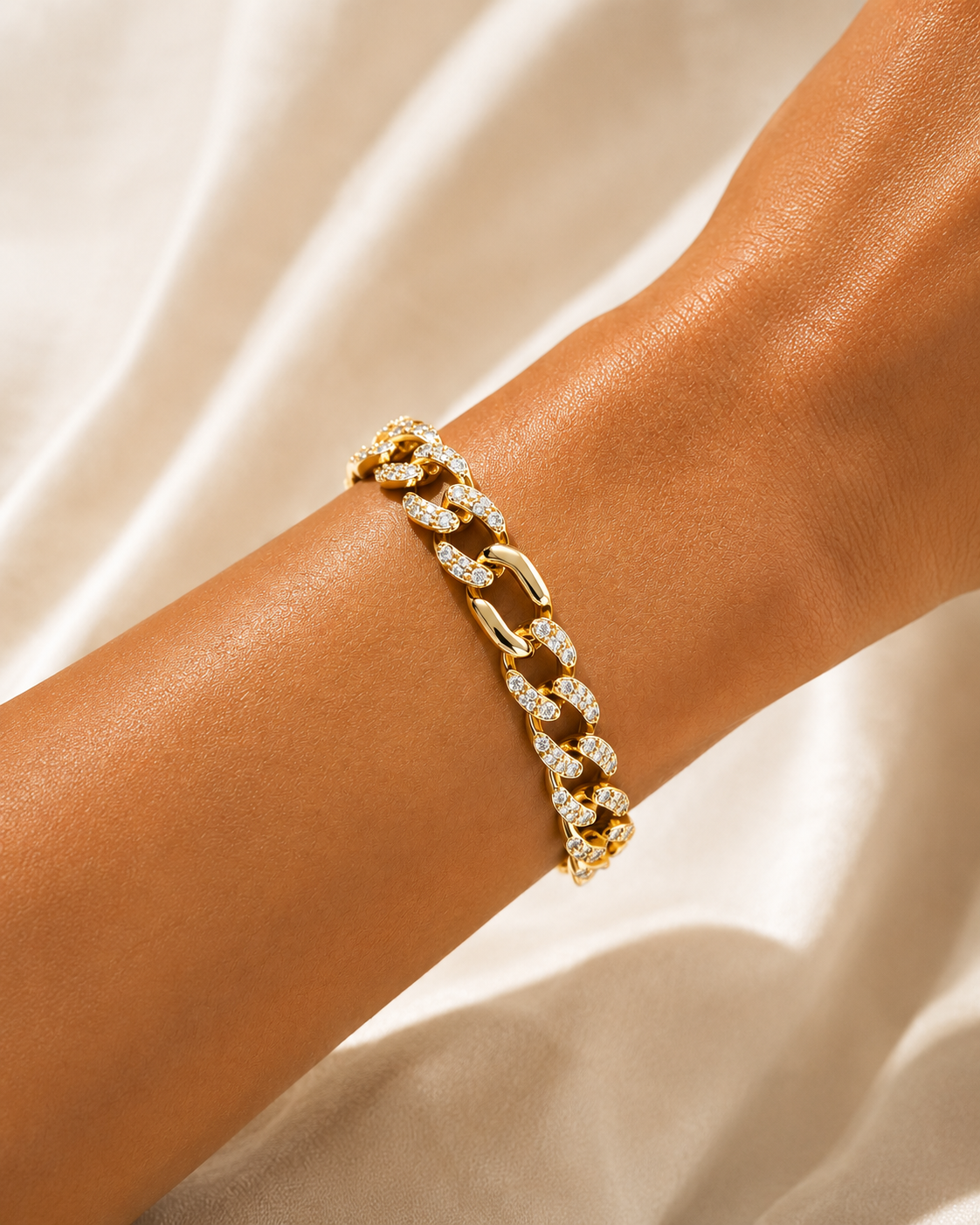 Regal Pavé Cuban Link Bracelet – Gold